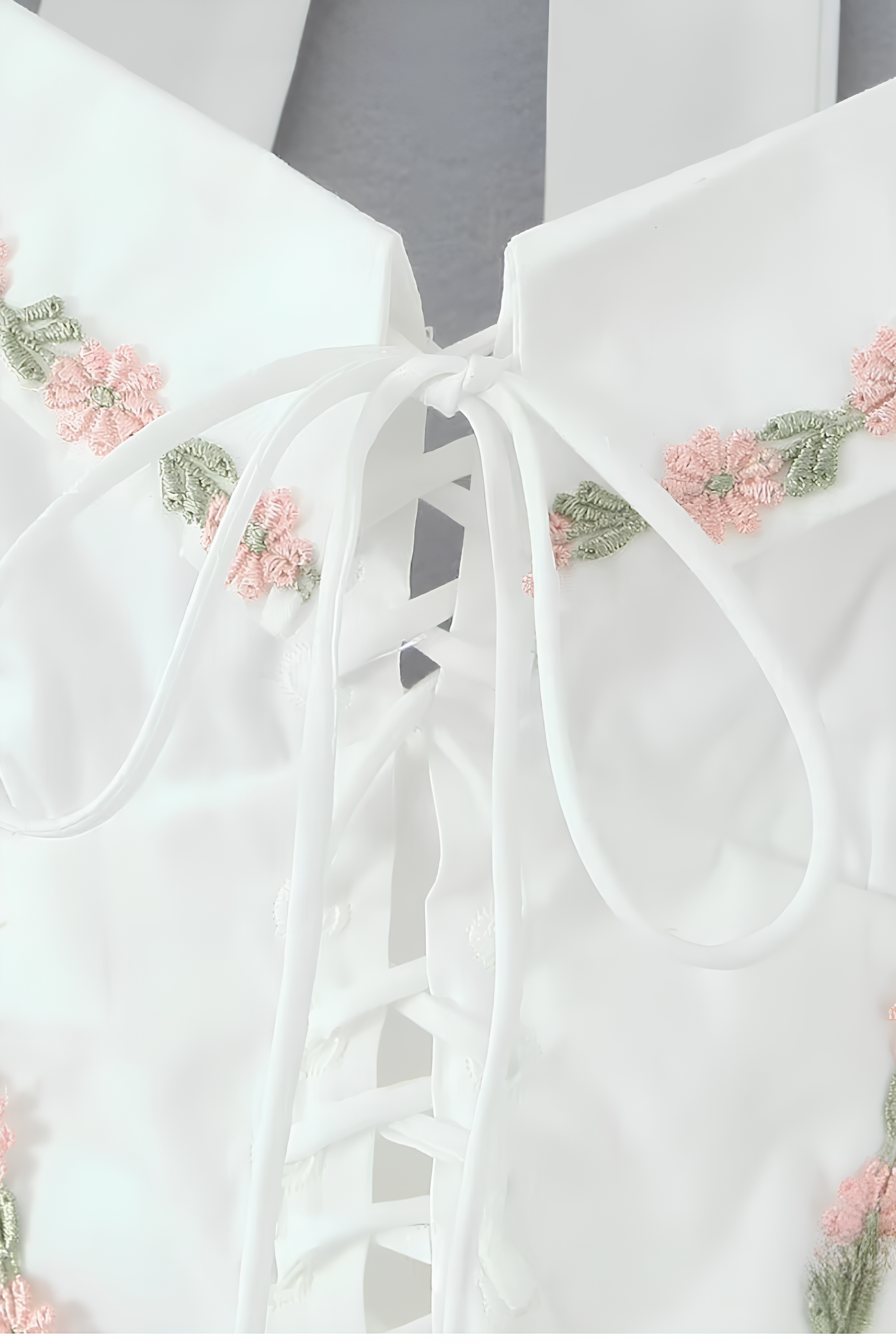 Formendes Kleid Camélia