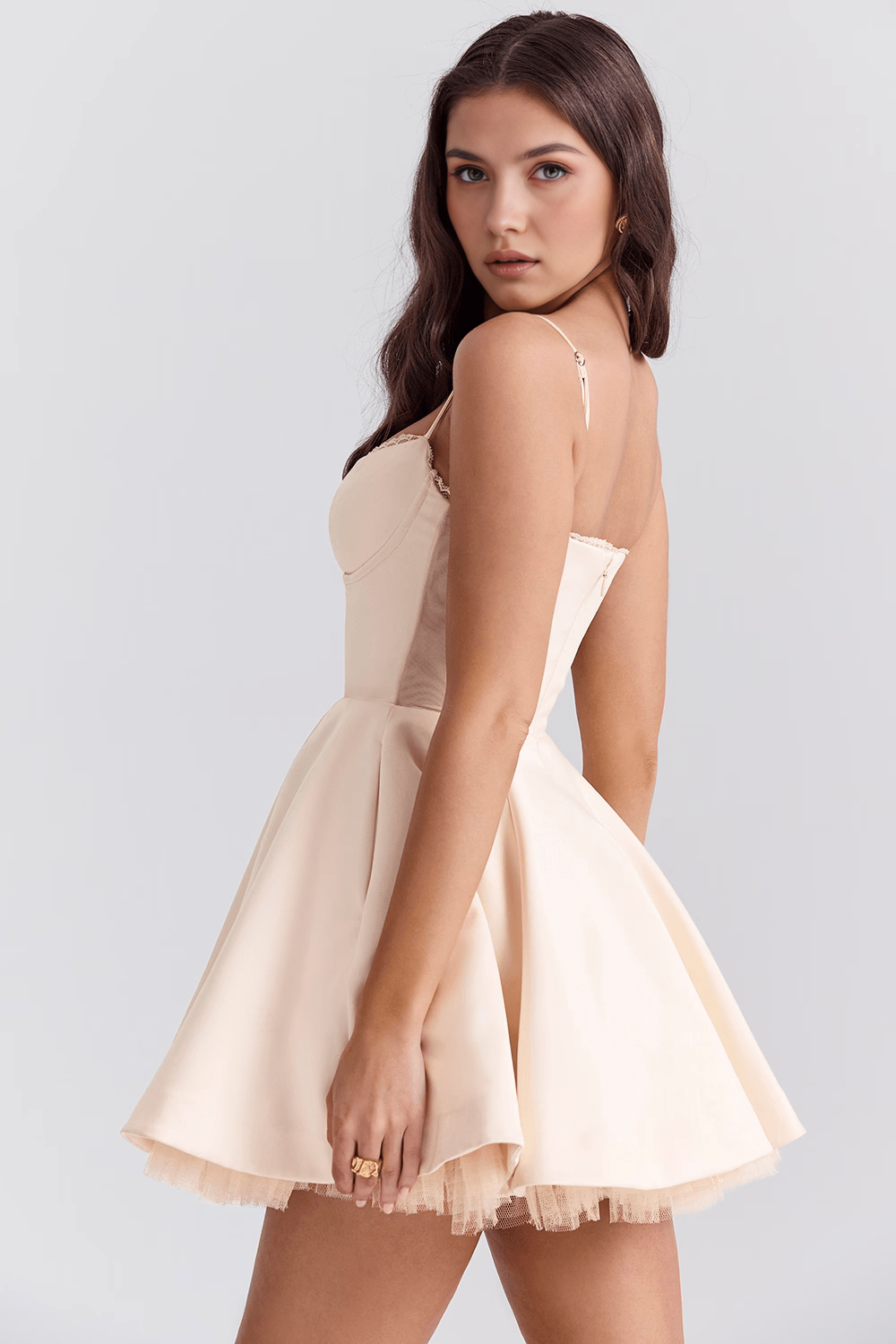 Kurzes Kleid Cloe - Doppellagig